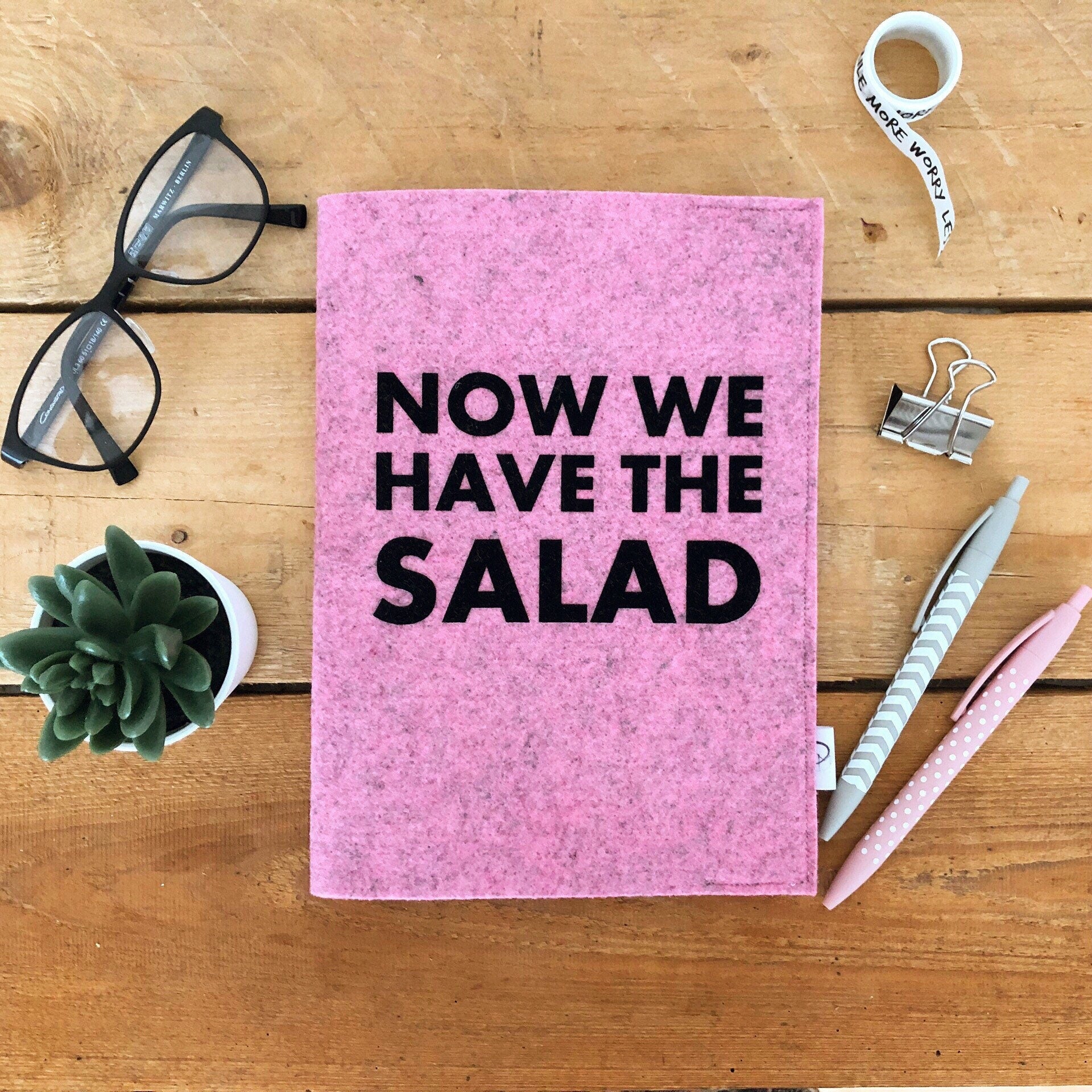 Notizbuchhülle | And now we have the salad | Bedruckte Hülle für Notizbuch oder Kalender