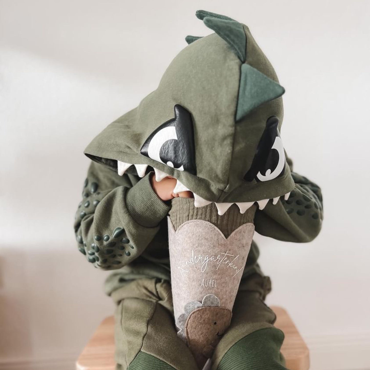 Kita-Tüte "Kleiner Dino" | Mini Schultüte aus Filz